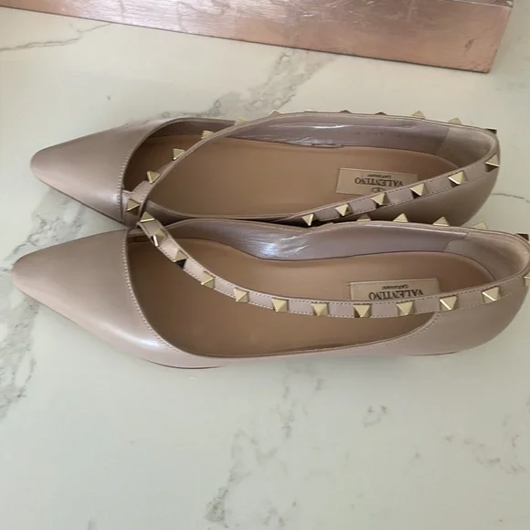 Valentino Women's Studded Beige Pumps - Picture 2 of 5